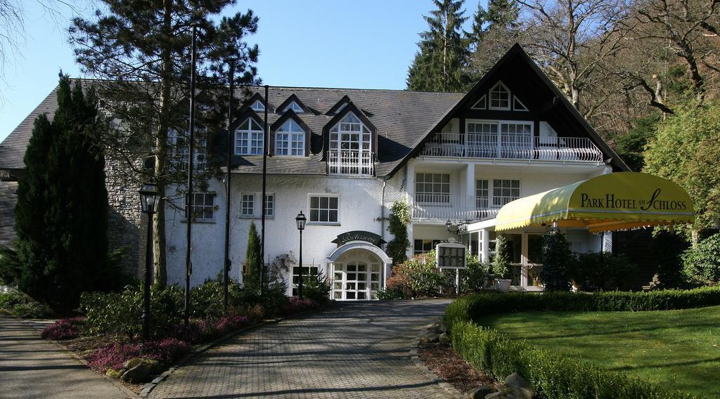 Park Hotel Am Schloss Ettringen  Bagian luar foto